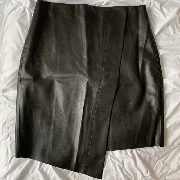 Zara Dresses & Skirts - Zara Faux Leather Skirt